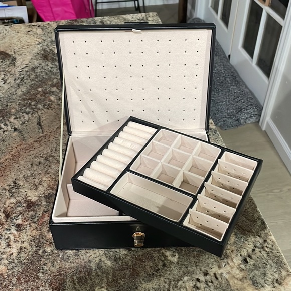 Jewelry Box - Picture 3 of 5